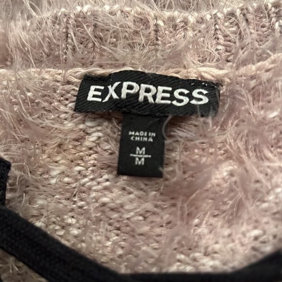 Express Sweater Size Médium - Picture 6 of 6